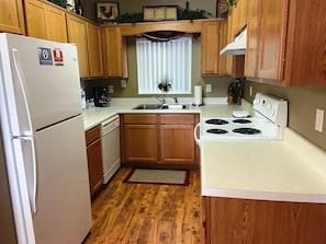 Condo, Multiple Beds (Whispering Pines 641) | Private kitchen