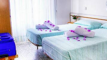 Lits bébé (en supplément)