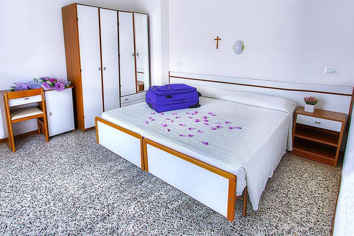 Standard Double or Twin Room | Cribs (surcharge)