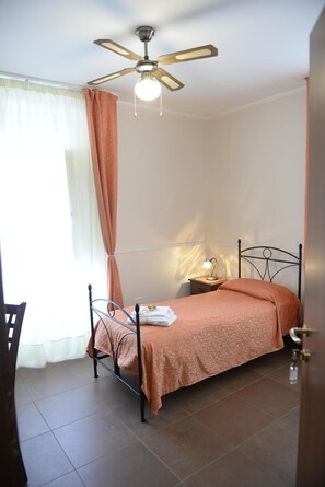 Premium bedding, free WiFi, bed sheets - B&B San Leonardo (Mascali)