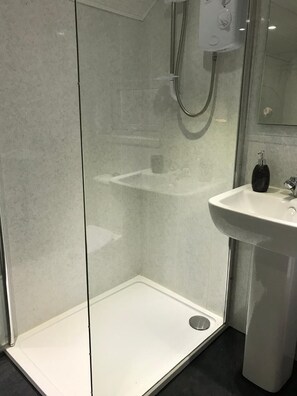 Hair dryer, towels - Charming Terrace (Larne)