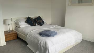 2 bedrooms, premium bedding, iron/ironing board, free WiFi