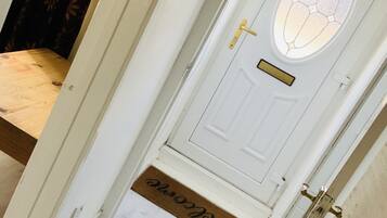 House, Non Smoking | 2 bilik tidur, peralatan tempat tidur premium, seterika/papan seterika