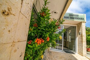 Front of property - Apartamentos Unik Cartagena Faro Tequendama (Cartagena)