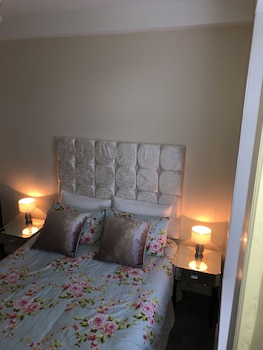 Ground Floor Apartment near GLA Airport