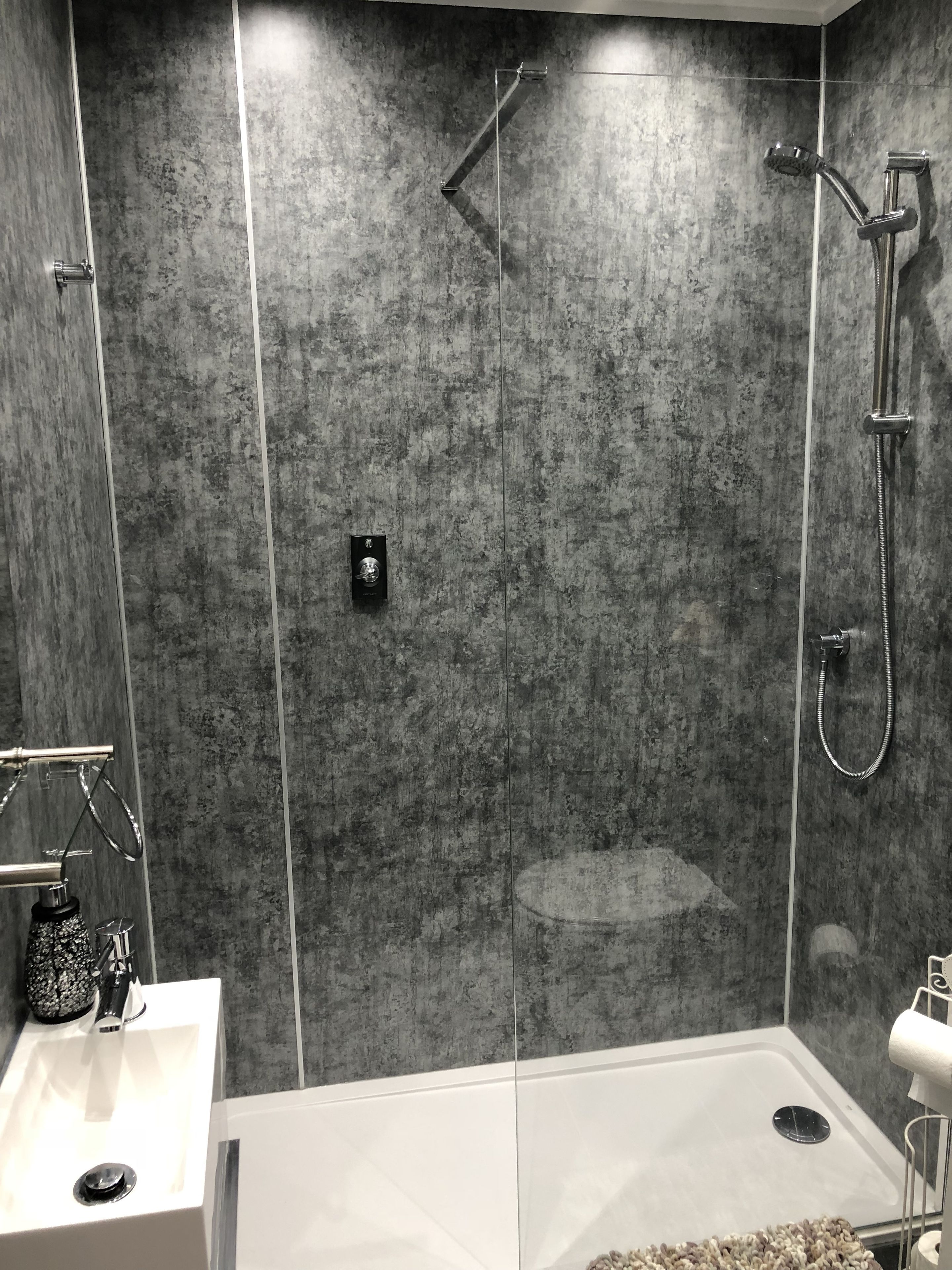 family apartment, 2 bedrooms | bathroom shower