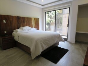 Basic Apartment, 1 Queen Bed | Free WiFi, bed sheets - Rochester 201 (Mexico City)