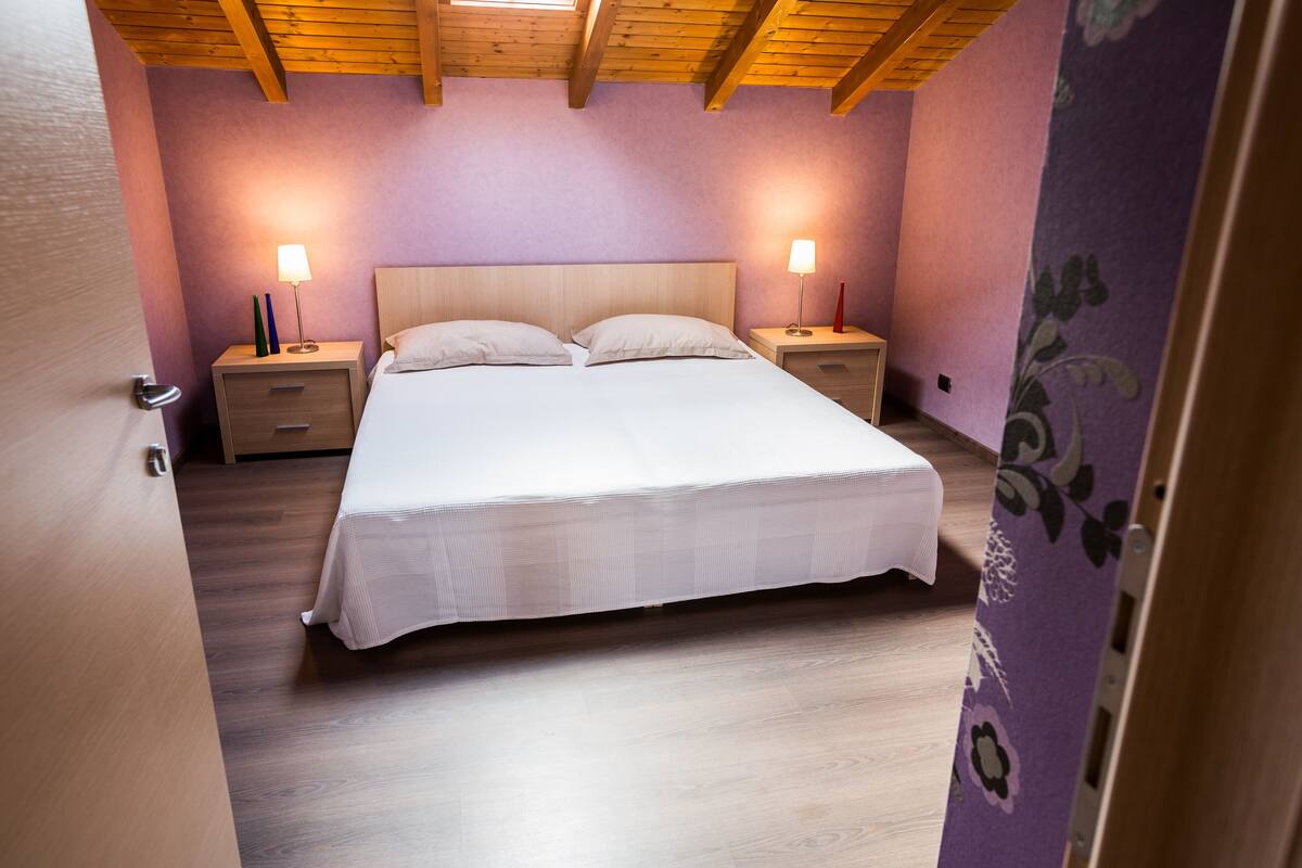 Habitación básica | Wifi gratis y ropa de cama