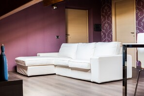 Habitación doble, baño privado (External) | Wifi gratis y ropa de cama