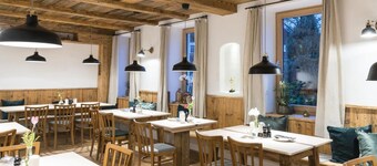 สเตฟานีส์ คาเฟ่เพนชั่น คัลเจอร์