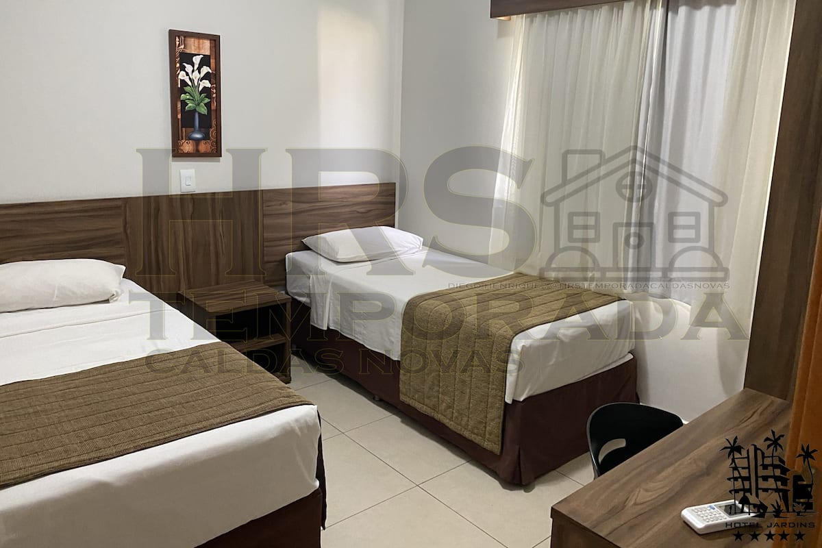 3 slaapkamers, luxe beddengoed, een kluis op de kamer