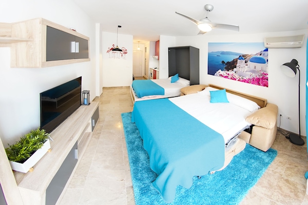 In-room safe, blackout curtains, iron/ironing board, free WiFi