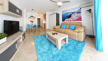 Studio, Ground Floor | Living room | Flat-screen TV