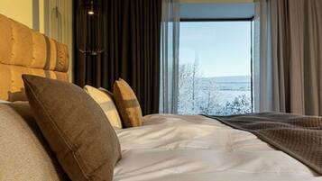 Geysir Suite | Zimmersafe, Schreibtisch, laptopgeeigneter Arbeitsplatz