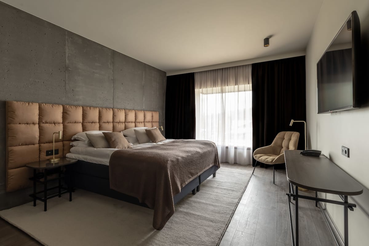 1 chambre, coffres-forts dans les chambres, bureau
