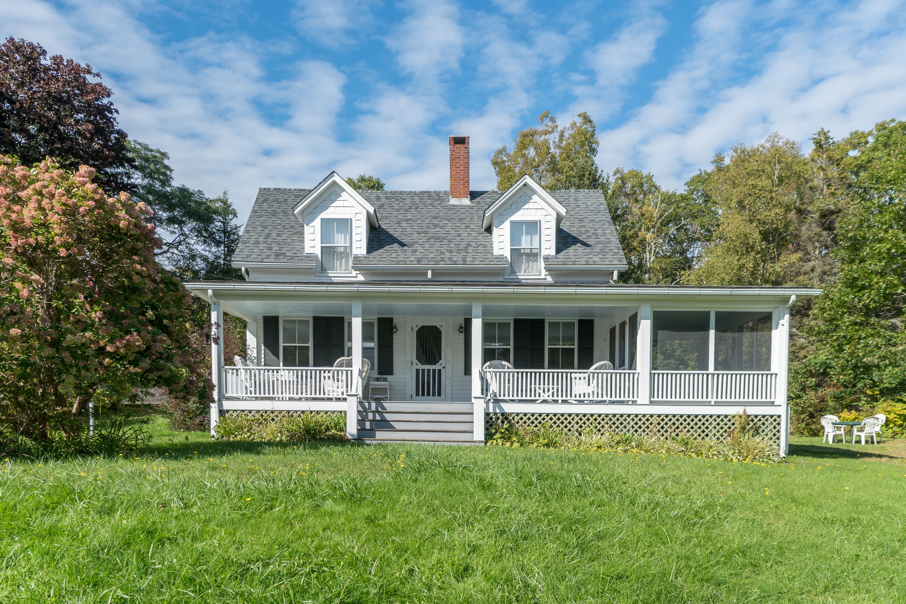South Bristol, Updated Christmas Cove Cottage 