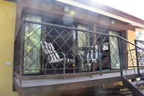 Villa, 2 lits doubles, non-fumeur, vue jardin | Terrasse/Patio