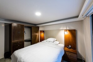 Departamento básico, 1 cama Queen size | 1 habitación y wifi gratis 