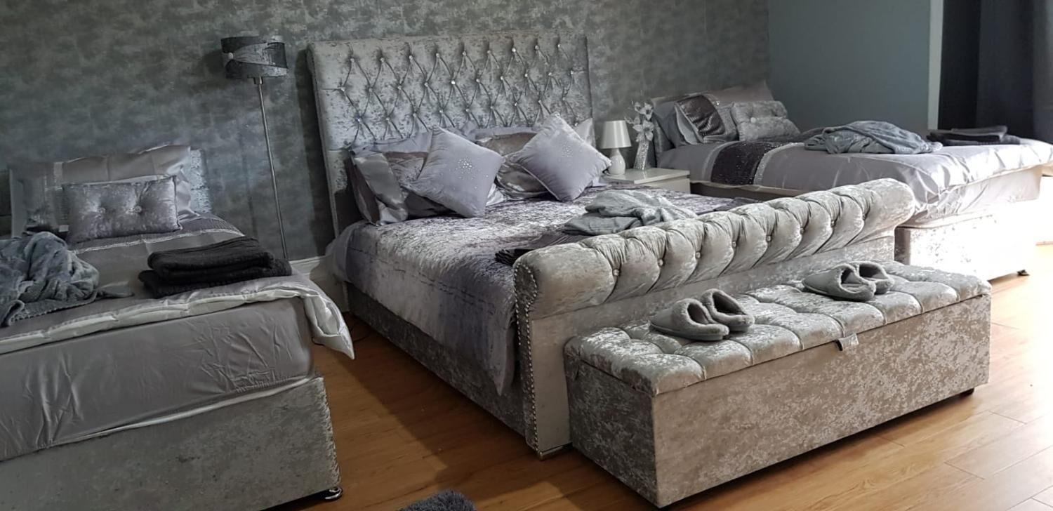 遮光窗帘、熨斗/熨板、免费 WiFi、床单