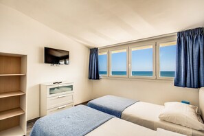 Apartment, Mehrere Betten (Attico Sapore di Mare/4 pax) | Fernseher