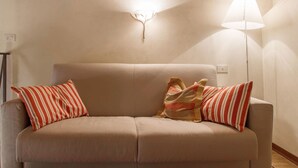Living room - Leone Apartment-san Frediano (Florence)
