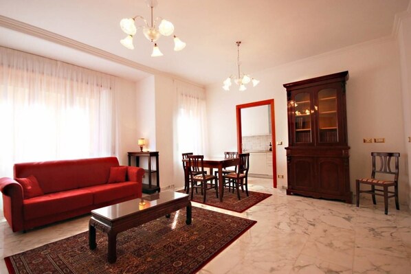 Apartment, Multiple Beds (Finely renovated, Jacuzzi, terrace - ) | Living area