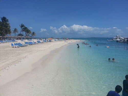 Condo Next to Hotel El Conquistador, Icacos Island and Bioluminescent Bay