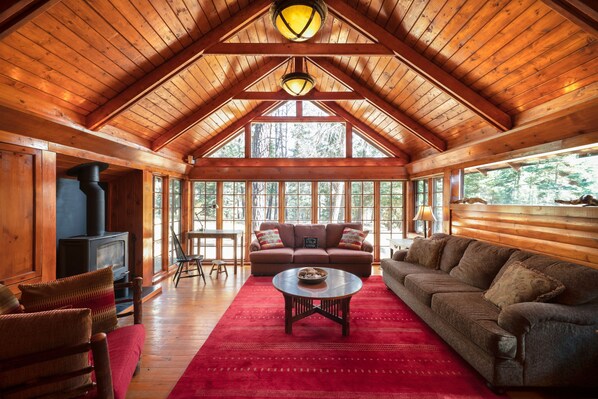 Juniper | Living room