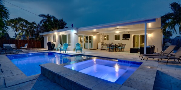 Ulkouima-allas, lämmitetty uima-allas