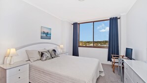2 slaapkamers, een strijkplank/strijkijzer