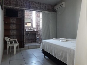 Wi-Fi de cortesia, roupa de cama