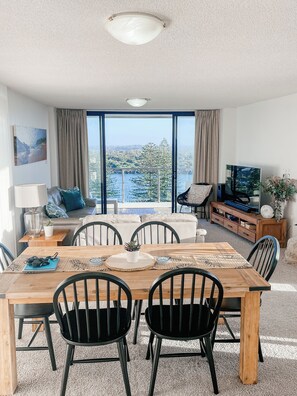 TV, DVD player - Tasman Towers 22 - Best View In Port Macquarie! (Port Macquarie)