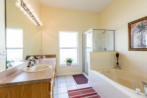 House, 5 Bedrooms, Private Pool | Bathroom | Combined shower/bathtub, hair dryer, towels - 5BR Pool Home in Glenbrook by SHV-1907 (Clermont)
