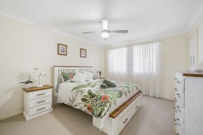 3 sovrum och strykjärn/strykbräda