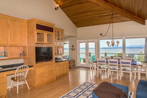 House, Multiple Beds (263 - Barranco) | Dining