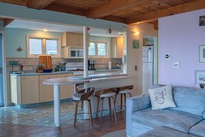 تلفزيون ذكي، كُتُب، ستيريو