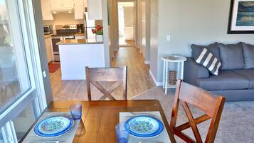 Rumah, Beberapa Tempat Tidur (266 - Beachfront Condo - Mutiny Bay) | Tempat makan