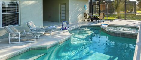 Outdoor pool, a heated pool