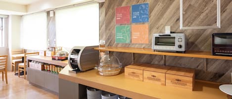 Dagelijks continentaal ontbijt (JPY 1100 per persoon)