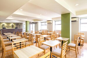 Kontinental frukost varje dag (JPY 1100 per person)