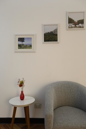 Apartment, 2 Bedrooms, Non Smoking | Living area | Smart TV