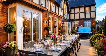 Arden Hill Farm House - Sleeps up to 16 - Snooker Table - HOT TUB