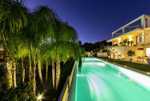 Piscina externa