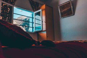2 chambres, fer et planche à repasser, Wi-Fi gratuit, draps fournis