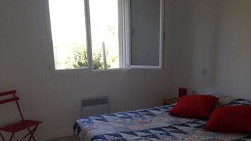 3 habitaciones, tabla de planchar con plancha y wifi gratis