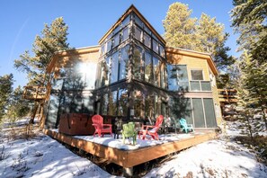 Property grounds - The Atrium Haven Winter Park Cabin Hot Tub (Fraser)