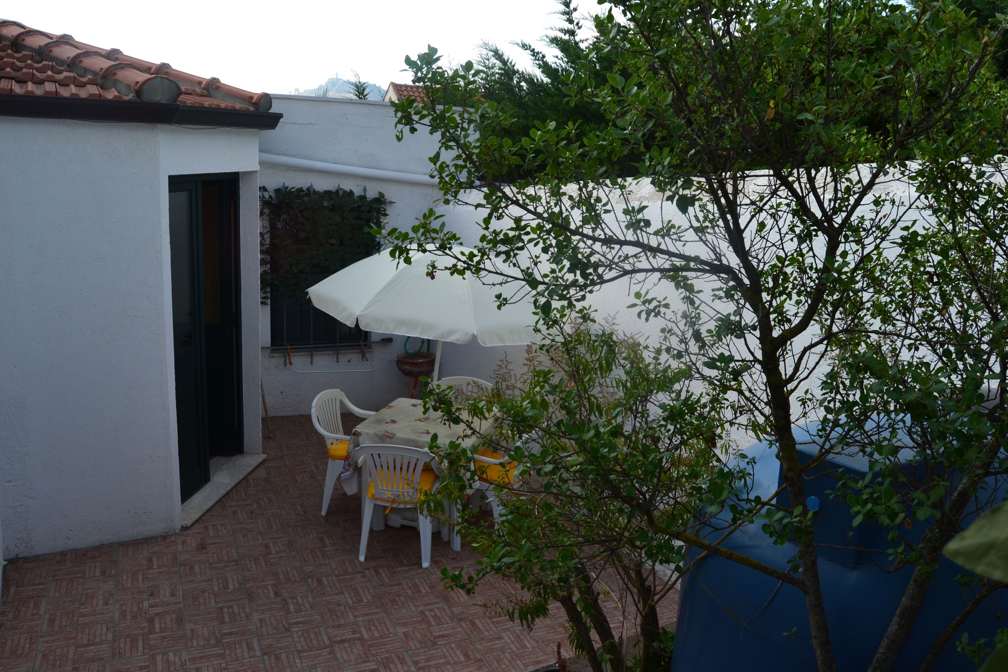Independent single house for 4 people