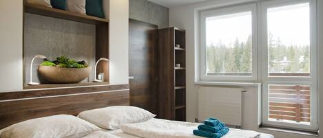 2 habitaciones, tabla de planchar con plancha y wifi gratis