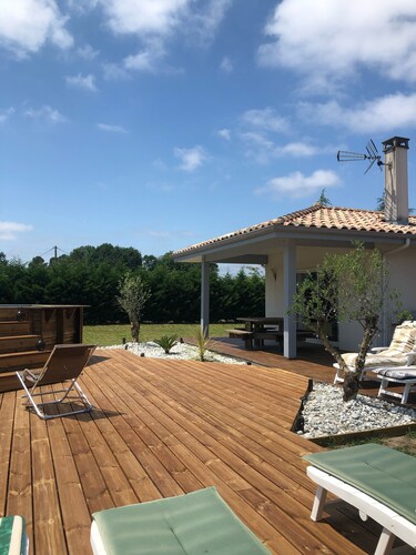 HOLIDAY BETWEEN SEA AND COUNTRYSIDE