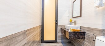 Gold Coast Hotel Nha Trang